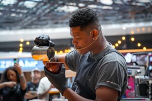 Conheça o Universo dos Cafés Especiais: Competições de Barismo Movimentam o Setor do Café em Florianópolis